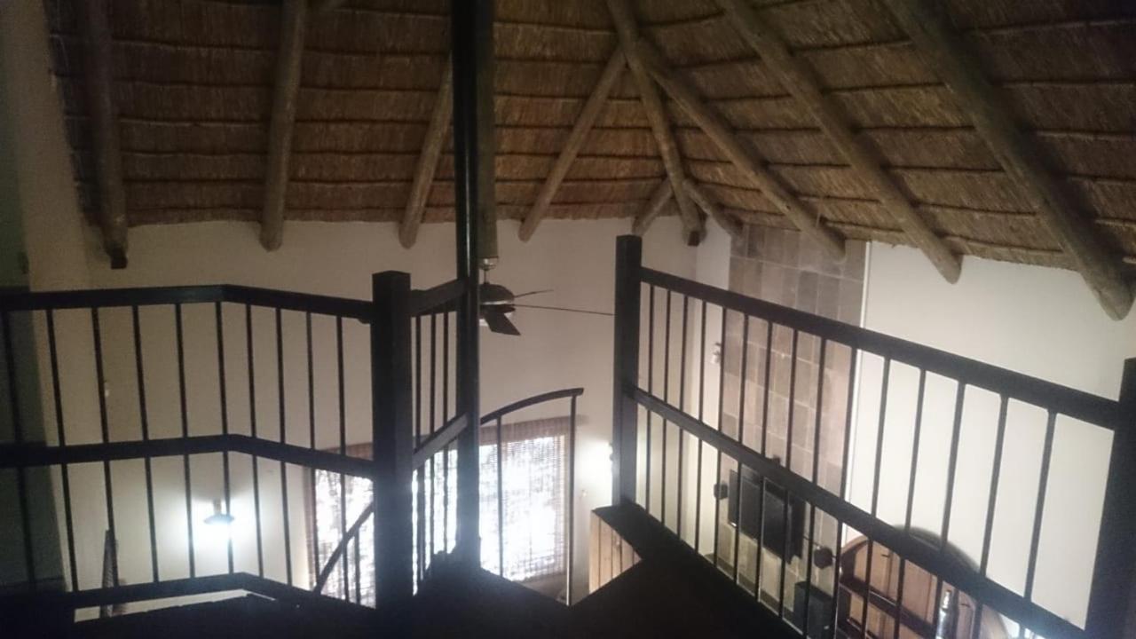 Montanique Lodge Buffelspoort Luaran gambar